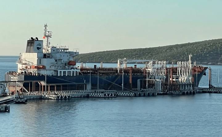 Incautan buquetanque en Guaymas