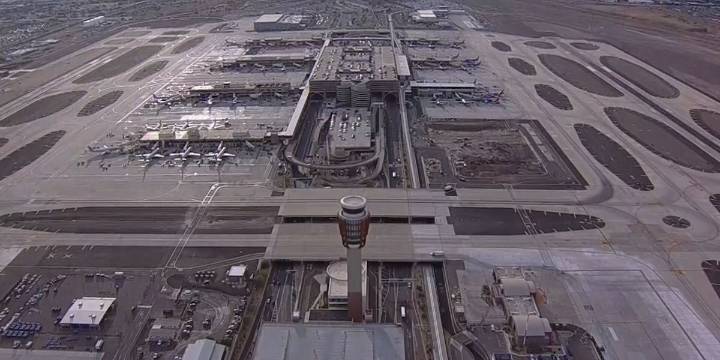 Increasing delays reported Phoenix Sky Harbor due to storms