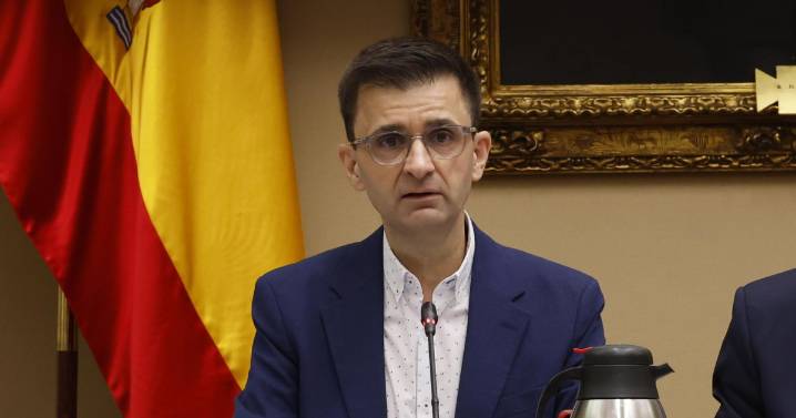 El presidente de RTVE se escuda en la «libertad de expresión» al hablar de los «discursos de odio» hacia PP y Vox