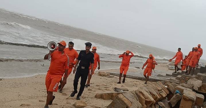 Cyclone Montha: Odisha Evacuates People From Vulnerable Area, Deploys NDRF, ODRAF Teams