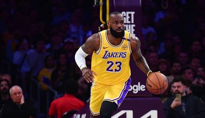 LeBron James sparks new retirement talk with latest social media tease
