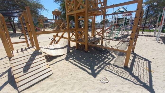 VDO: Plaza cívica de Villa Jardín se deteriora a menos de un año de ser inaugurada