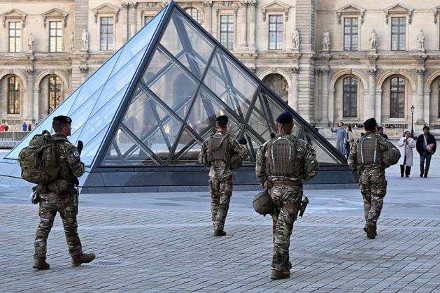 French minister vows Louvre anti-intrusion devices after security lapses found