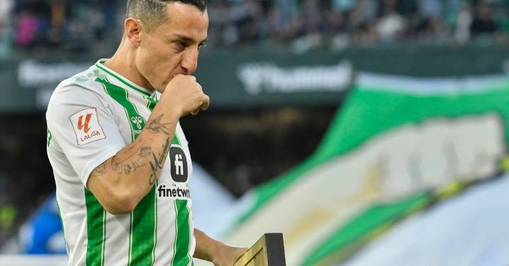 Andrés Guardado inicia su carrera como entrenador en el Betis Juvenil