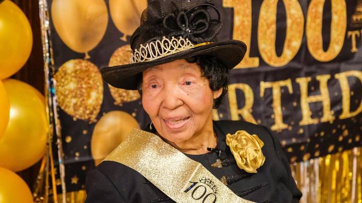 Relatives, friends, officials mark Hempstead centenarian's birthday