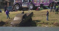 Dallas police recover 8 submerged vehicles in Oak Cliff lake operation