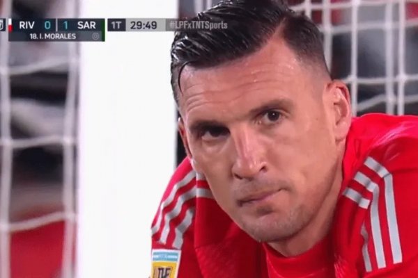 El increíble error de Armani en el gol de Sarmiento que llenó las redes de memes
