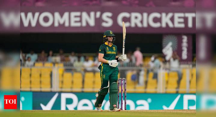 South Africa Women 101/0 in 19.0 Overs | ENG vs SA Live Score, Women's World Cup 2025 1st Semi Final: South Africa captain Laura Wolvaardt hits fifty against England in Guwahati  - The Times of India