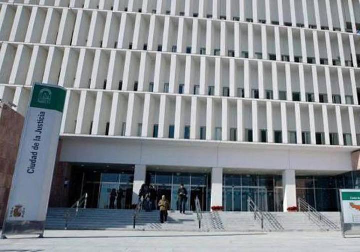 Exhibe pornografía a su sobrina de seis años y alude en el juicio que lo hizo con fines educativos