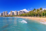 10 cheap roundtrip flights from Calgary to book as the cold arrives