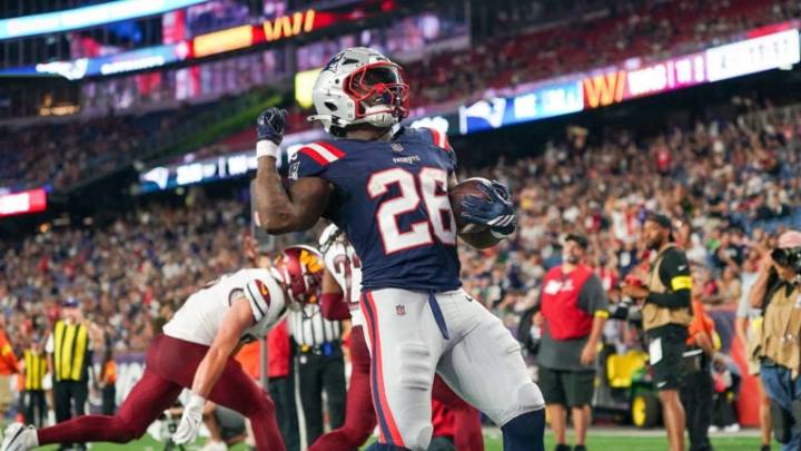 Patriots elevate RB Terrell Jennings ahead of matchup with Saints