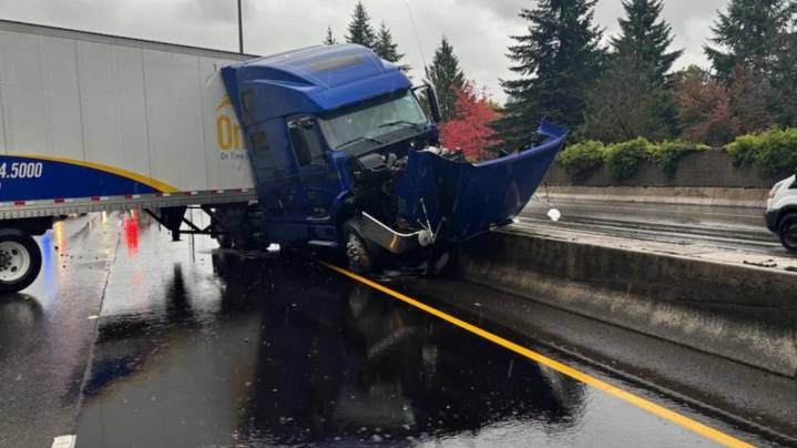 I-5 south reopens after semi-truck crash in Olympia