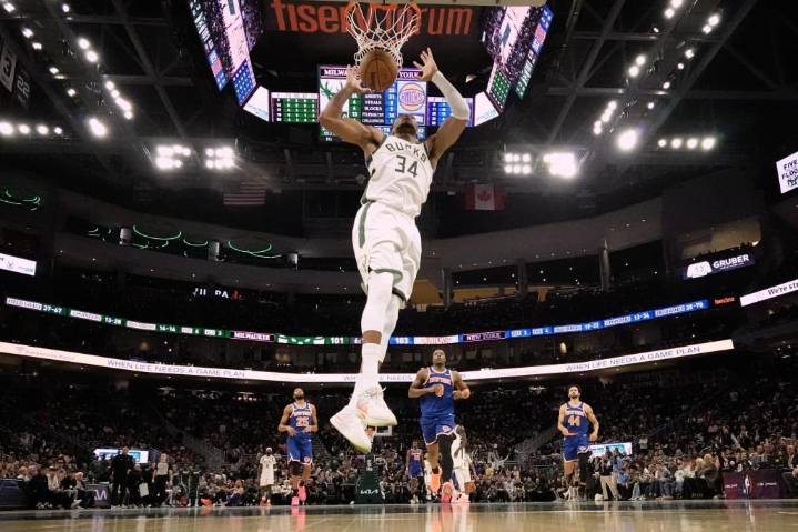 Bucks remontan para vencer 121-111 a Knicks con 37 puntos de Antetokounmpo – Chicago Tribune