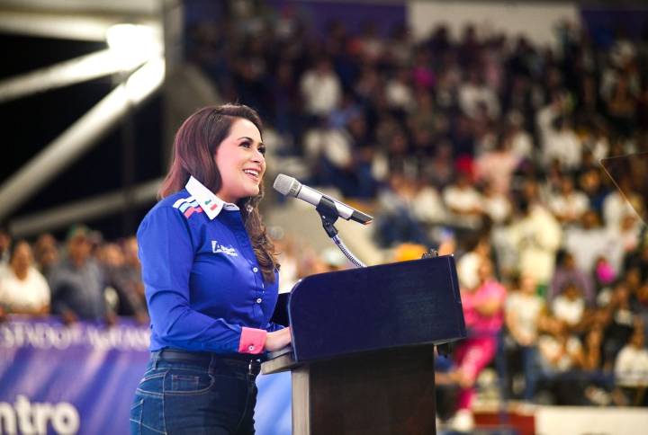 Tere Jiménez reafirma su compromiso con habitantes de la zona norte
