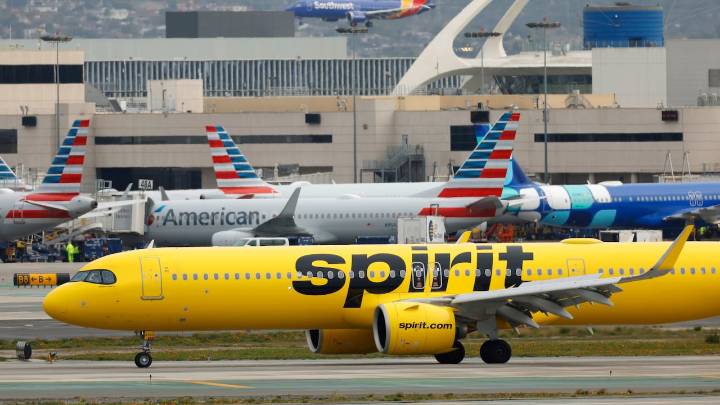 Estas son las rutas canceladas de las aerolíneas American, Delta y Spirit: los viajeros deben buscar alternativas en EE. UU.