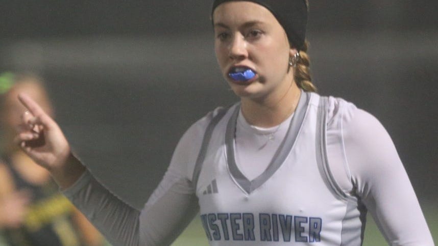 NH field hockey: Oyster River's 'incredible' season comes to an end