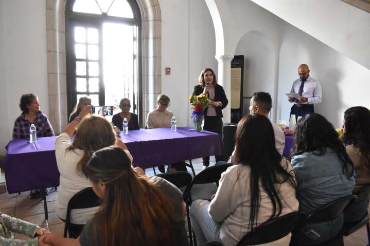 Presenta IMM galería “Mujeres que Bordan y Pintan” en el CMA