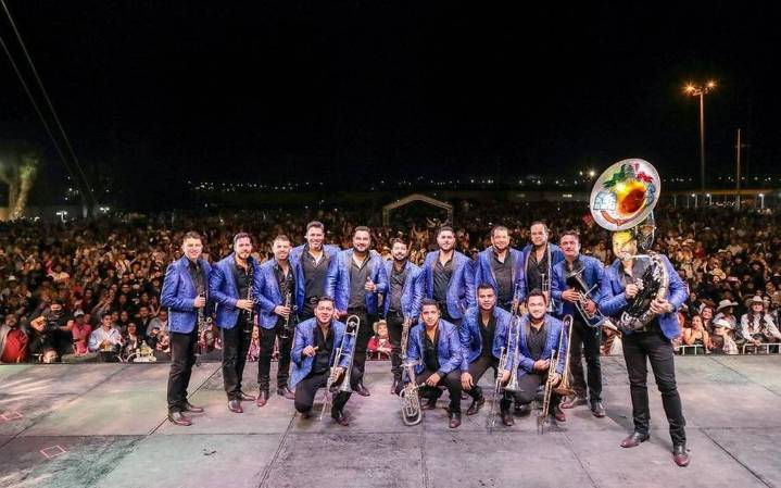 Banda MS reacciona a Cazzu “No me pidas perdón” en el Auditorio Telmex