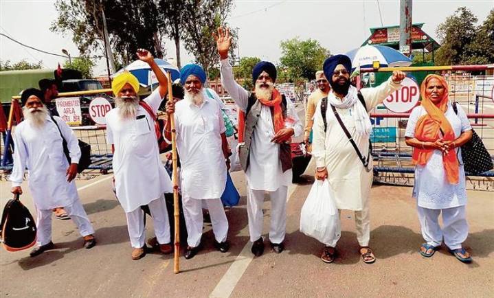 Centre lifts curbs, allows Sikh jathas to visit Pak
