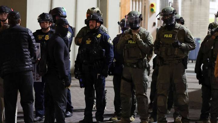 Judge temporarily blocks Trump administration from deploying troops in Portland, Oregon
