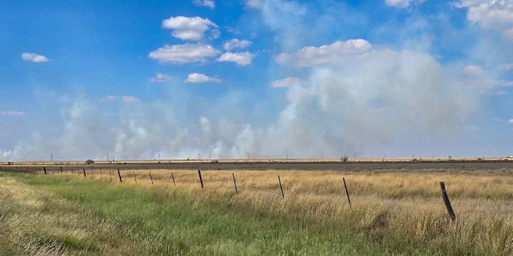 Multiple agencies responding to grass fires near Silverton