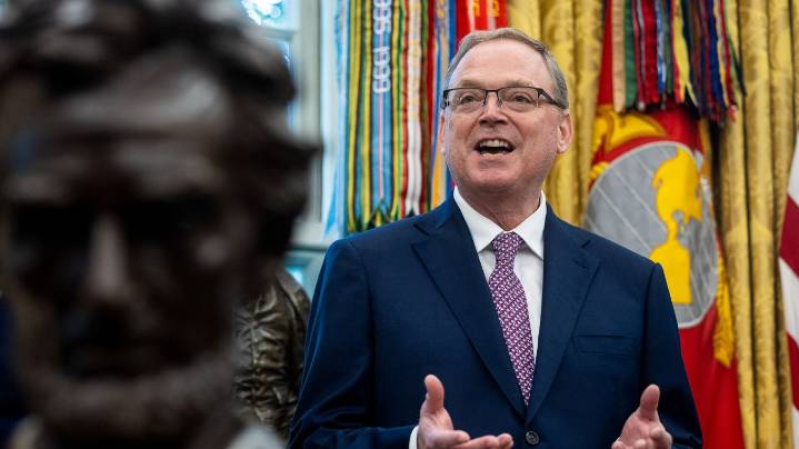Trump adviser: Layoffs will start if shutdown negotiations are "going nowhere"