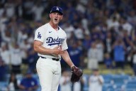 Dave Roberts anuncia grandes cambios de cara al gran reto ante Brewers