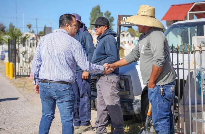 Recorre Valenciano el Panteón Municipal para garantizar espacios dignos y limpios