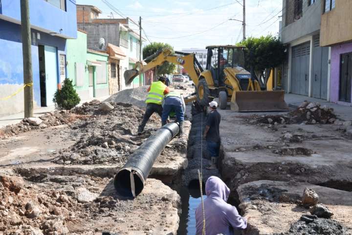 AYUNTAMIENTO DE SOLEDAD LLEVA SOLUCIÓN A DRENAJES COLAPSADOS EN COLONIAS SAN FRANCISCO Y SAN ANTONIO