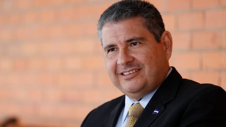 “No nos cansamos de llevar estos casos a la justicia internacional porque se nos ha negado la justicia local”: Juan Sebastián Chamorro, exprisionero político, sobre informe de torturas del régimen nic