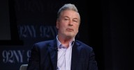Alec Baldwin sufre accidente automovilístico: ‘Estrellé el auto de mi esposa’