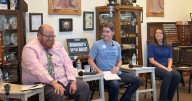 In Kalona, Democrats draw battle lines over health care, Gaza and Iowa’s future