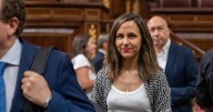 «Coladero, 'fake', más agujeros que un queso gruyer»: así atacó Podemos el decreto del embargo que ha apoyado