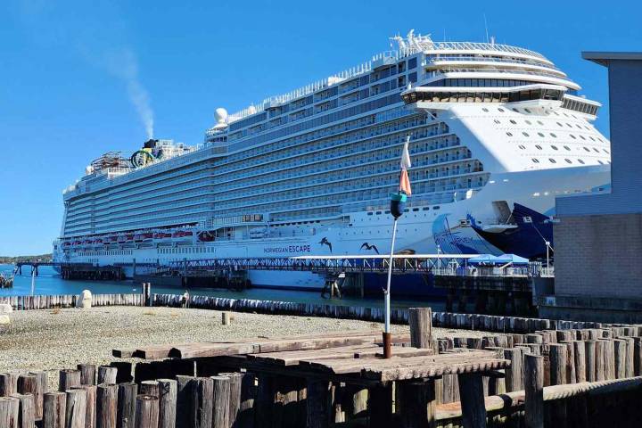 Bad Weather and Norwegian Cruise Line Ruined My Caribbean Trip to Honor My Late Dad