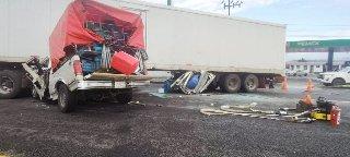 Choque múltiple en la México–Tuxpan deja tres personas sin vida