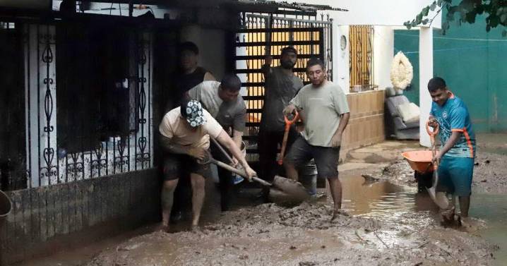 Suman 76 muertos y 39 desaparecidos por lluvias