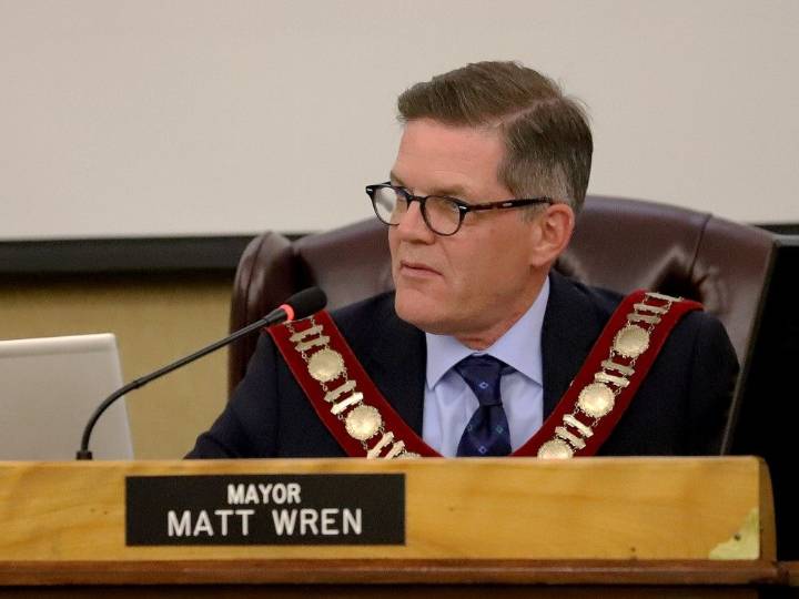 Brockville mayor gets reprimand after integrity commissioner's report