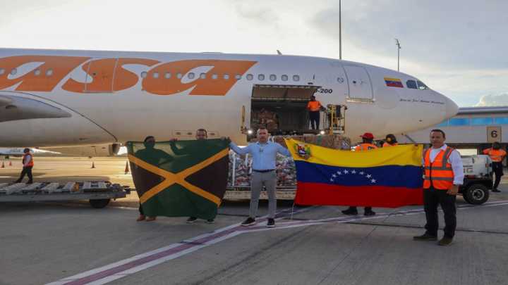 Jamaica recibió más de 20 toneladas de ayuda humanitaria de Venezuela