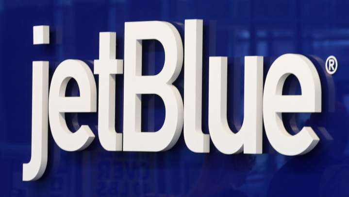 JetBlue passengers hospitalized after emergency landing in Florida