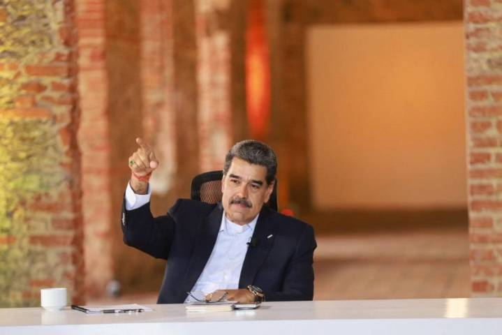 Conoce los ‘padrinos y madrinas’ que Nicolás Maduro designo en cada estado