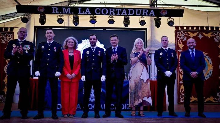 El alcalde destaca el “reconocimiento y compromiso” de la ciudad con la Policía Local de Cádiz