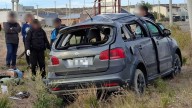 Vuelco en Km 8: murió una joven y su pareja está grave