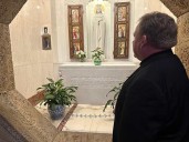 St. Thérèse’s relics begin tour of US with stop at Michigan parish named for beloved French nun