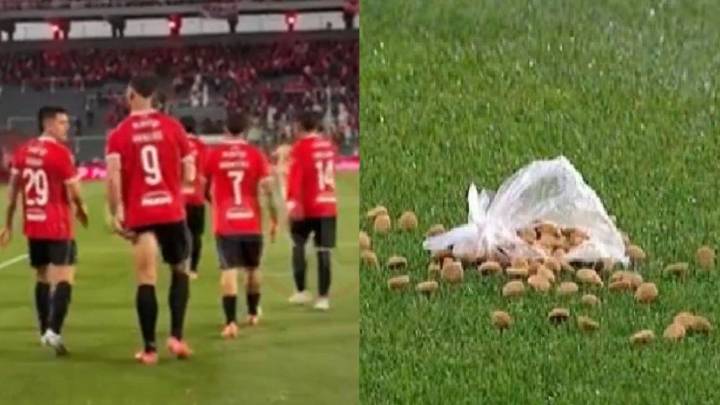 Bronca: hinchas de Independiente lanzaron comida para perros a los jugadores tras el primer gol ante Platense