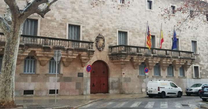 A juicio por violar y obligar a su cuñada de 14 años a mandarle fotografías sexuales en Palma