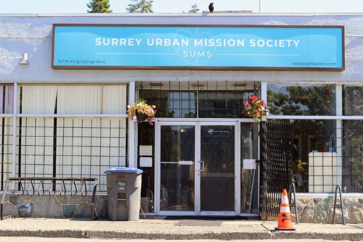 Surrey charity feeding hundreds of people Thanksgiving meals amid rise in homelessness