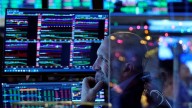 Las acciones argentinas y los bonos en Wall Street rebotan luego de la incertidumbre que generó Trump