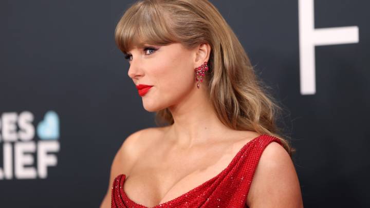 Taylor Swift on 'Wood,' Double Entendres, and Falling for Travis Kelce