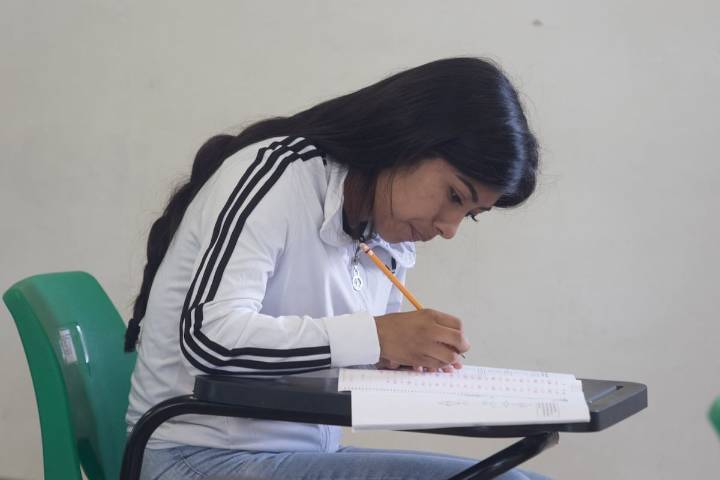 Refundación, educación, simulación