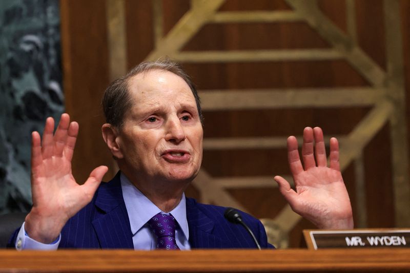 Key Democrat blasts 'abrupt' end of popular US tariff exemption for package shipments